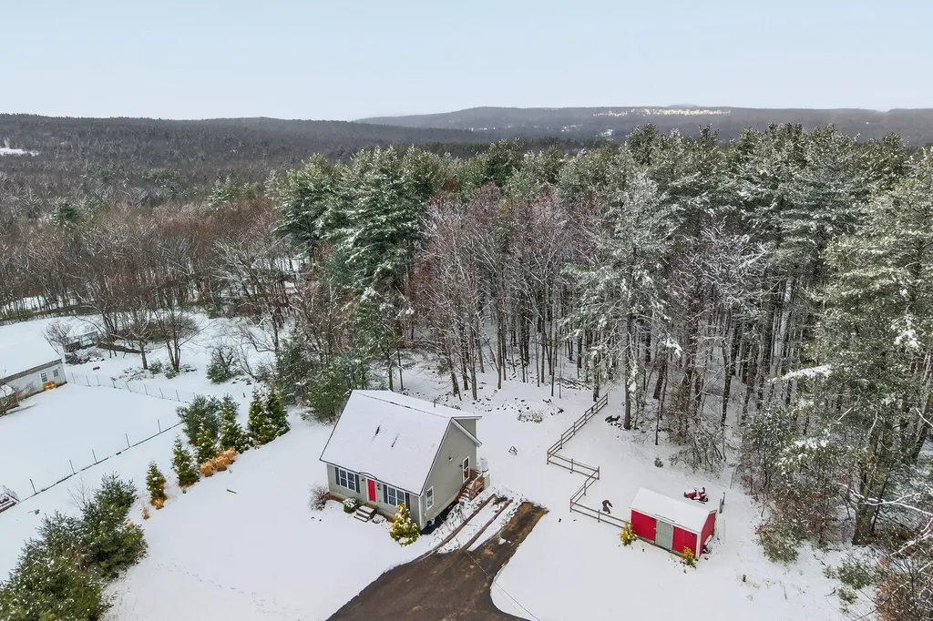 22 Poplar Hill Road Lebanon ME 04027
