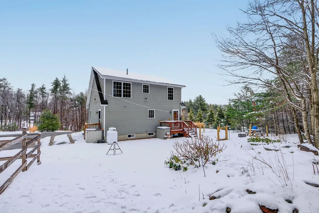 22 Poplar Hill Road Lebanon ME 04027