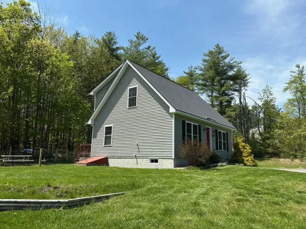 22 Poplar Hill Road Lebanon ME 04027
