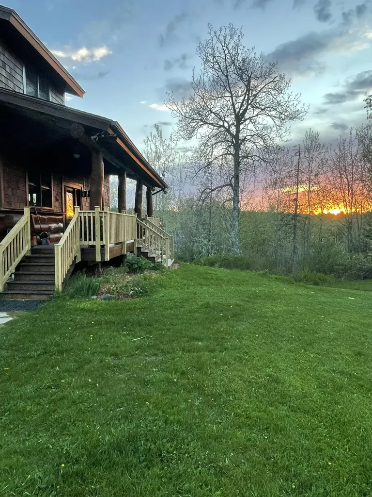 44 Holmes Lane Cushing ME 04563