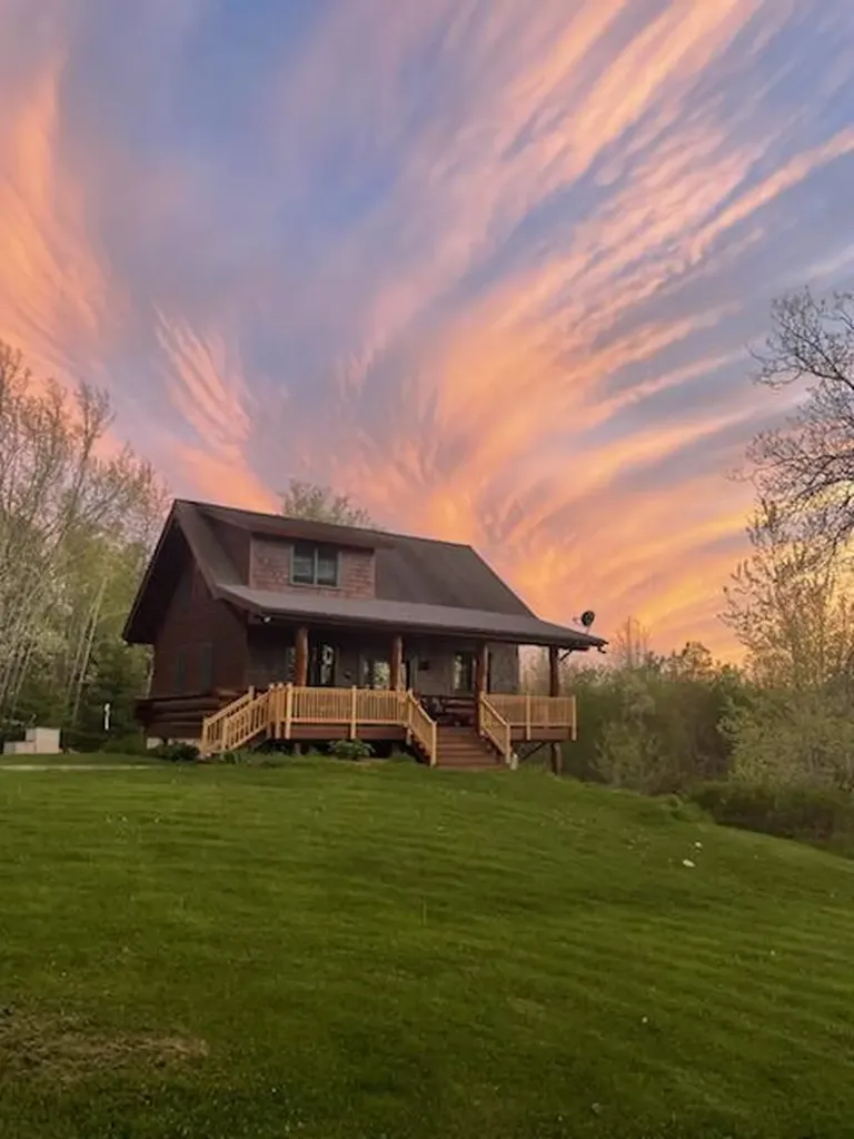 44 Holmes Lane Cushing ME 04563