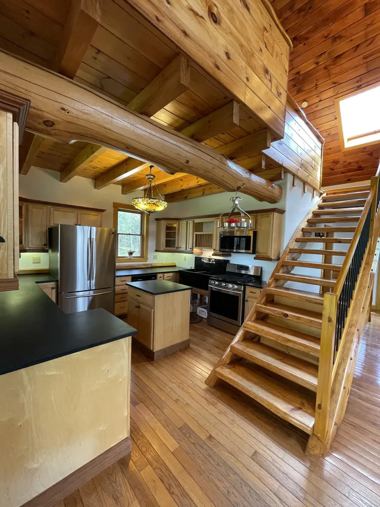 44 Holmes Lane Cushing ME 04563