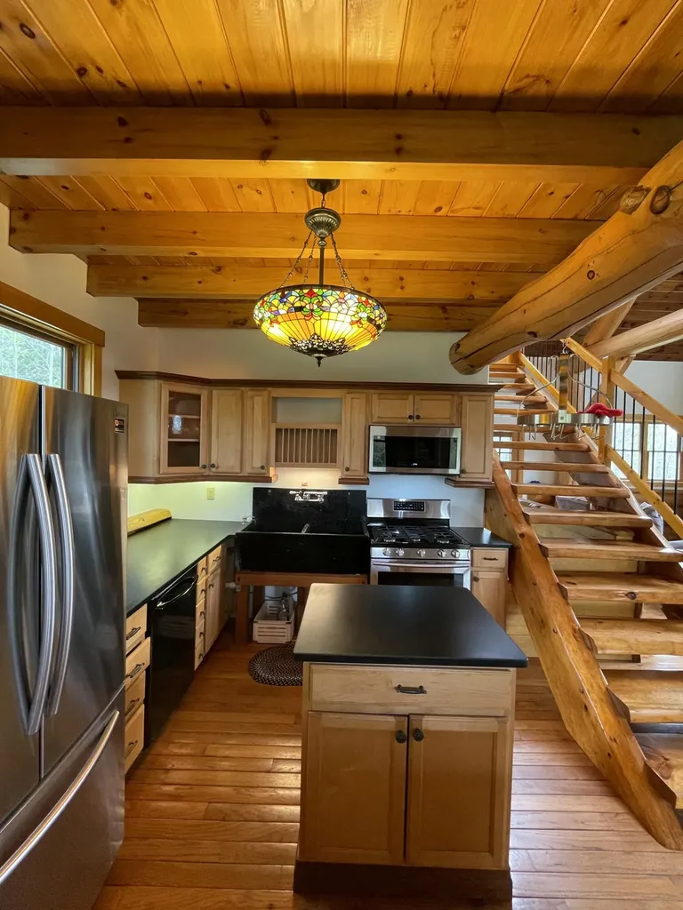 44 Holmes Lane Cushing ME 04563