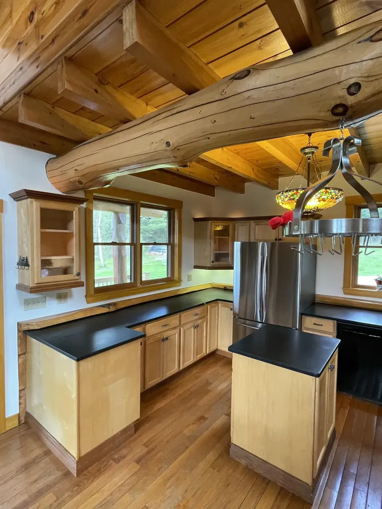 44 Holmes Lane Cushing ME 04563