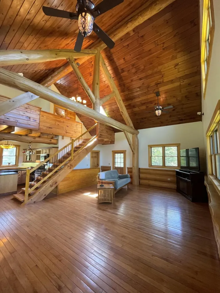 44 Holmes Lane Cushing ME 04563