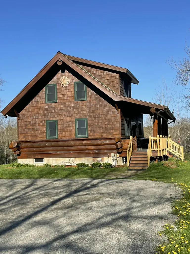 44 Holmes Lane Cushing ME 04563