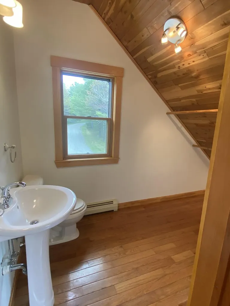 44 Holmes Lane Cushing ME 04563