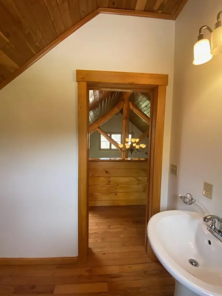 44 Holmes Lane Cushing ME 04563