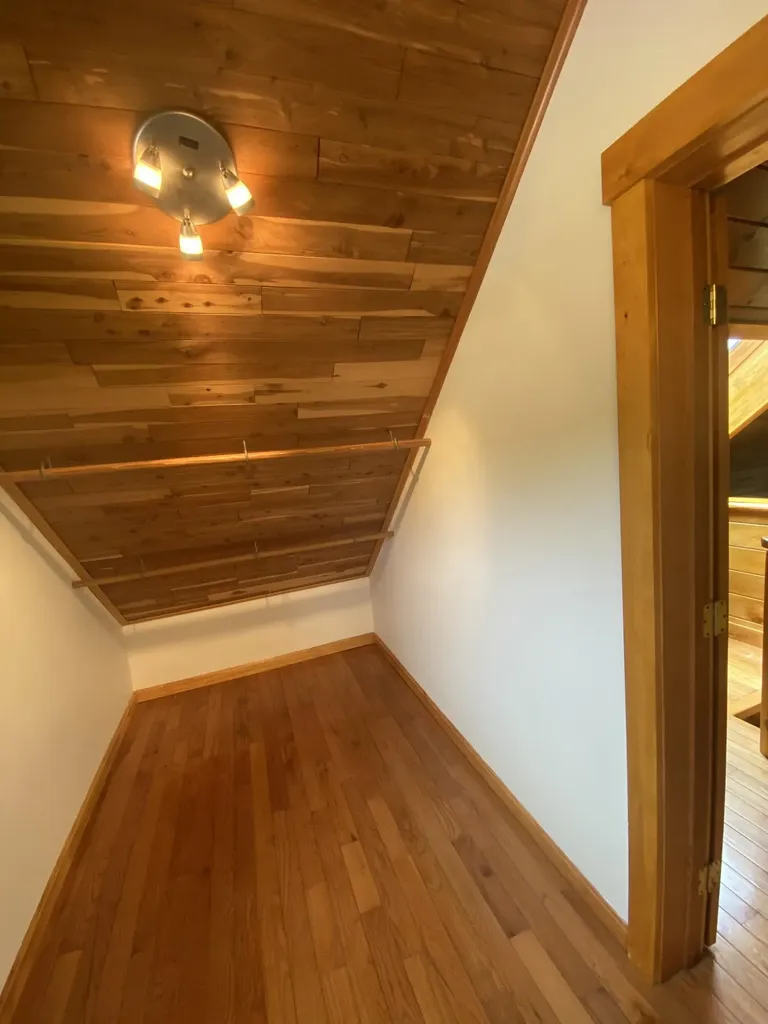 44 Holmes Lane Cushing ME 04563