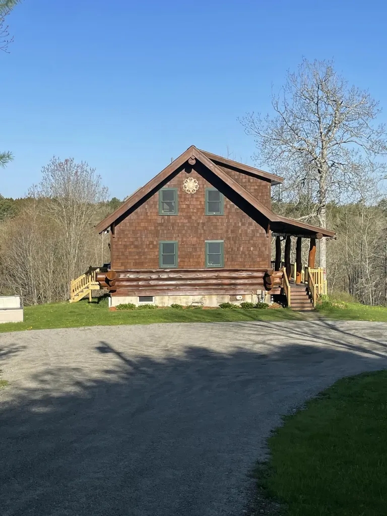 44 Holmes Lane Cushing ME 04563
