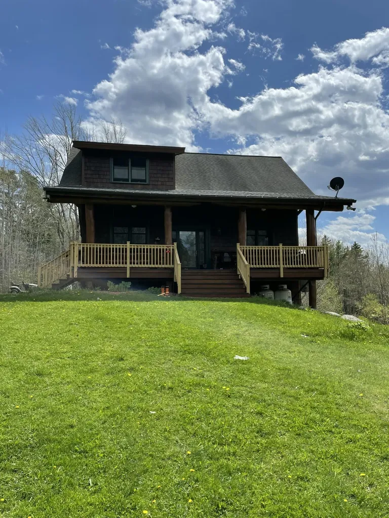 44 Holmes Lane Cushing ME 04563