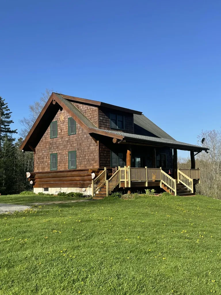 44 Holmes Lane Cushing ME 04563