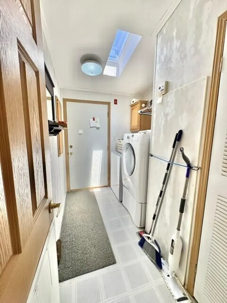8 Windsor Drive Alfred ME 04002