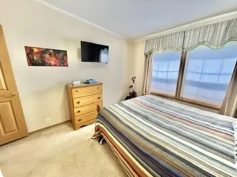 8 Windsor Drive Alfred ME 04002