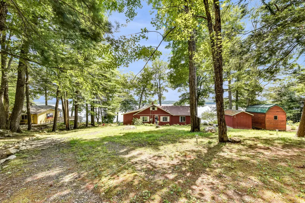 71 N Crane Lane Rome ME 04963