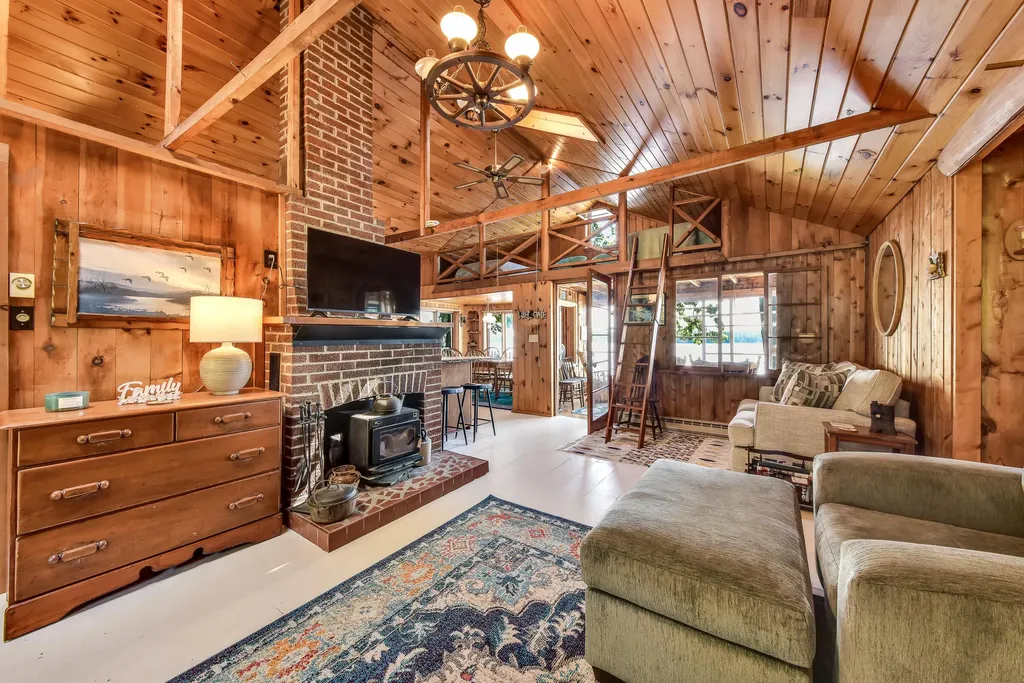 71 N Crane Lane Rome ME 04963