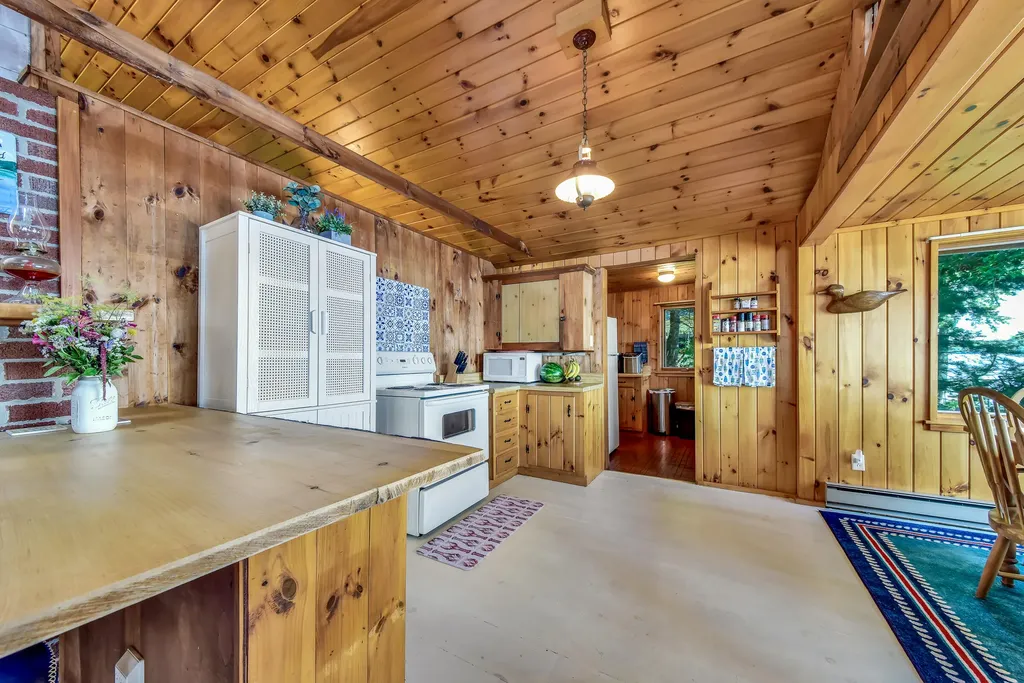 71 N Crane Lane Rome ME 04963