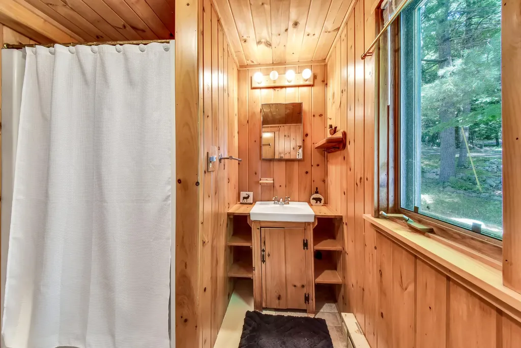71 North Crane Lane Rome ME 04963