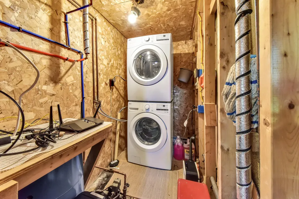 71 N Crane Lane Rome ME 04963