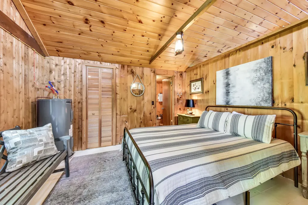 71 North Crane Lane Rome ME 04963