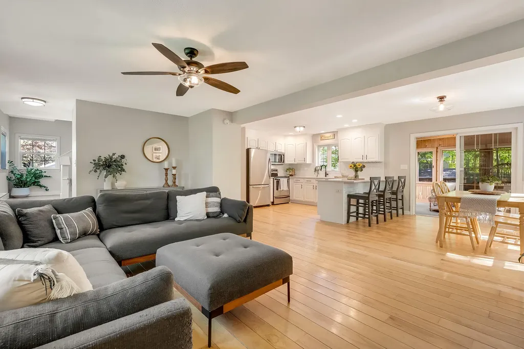 28 Woodbury Street Portland ME 04103