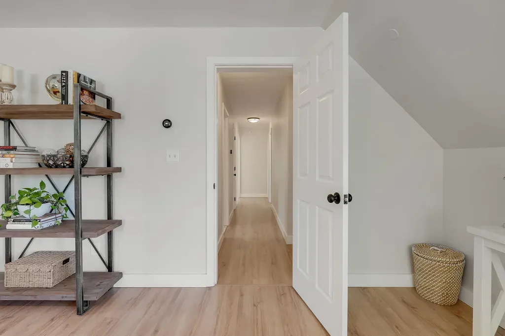 28 Woodbury Street Portland ME 04103