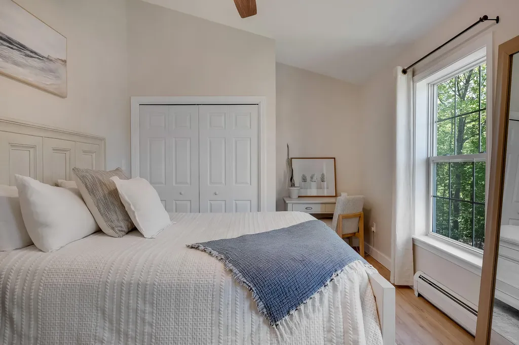28 Woodbury Street Portland ME 04103