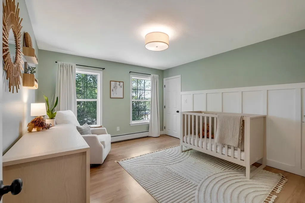 28 Woodbury Street Portland ME 04103