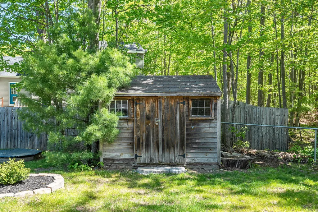 28 Woodbury Street Portland ME 04103