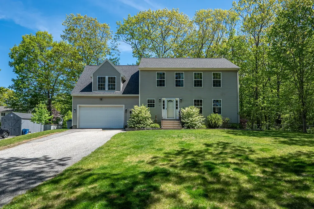 28 Woodbury Street Portland ME 04103