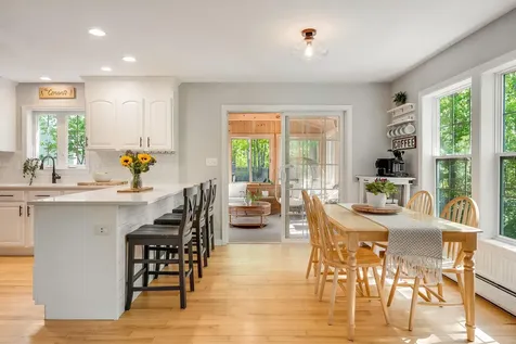28 Woodbury Street Portland ME 04103