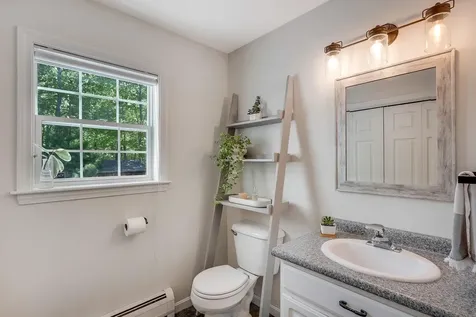 28 Woodbury Street Portland ME 04103