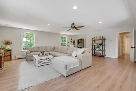 28 Woodbury Street Portland ME 04103