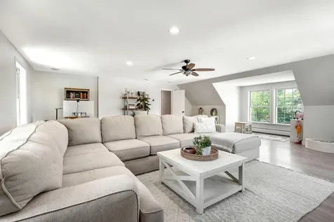 28 Woodbury Street Portland ME 04103