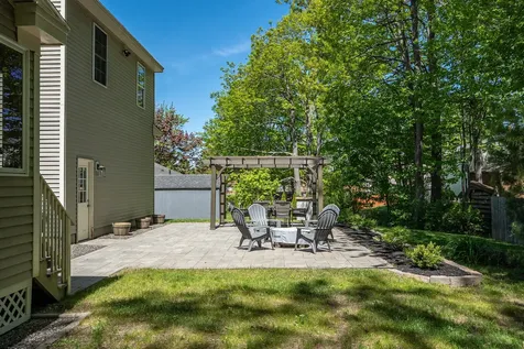 28 Woodbury Street Portland ME 04103