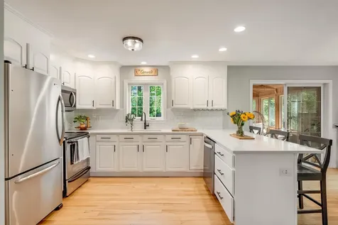 28 Woodbury Street Portland ME 04103