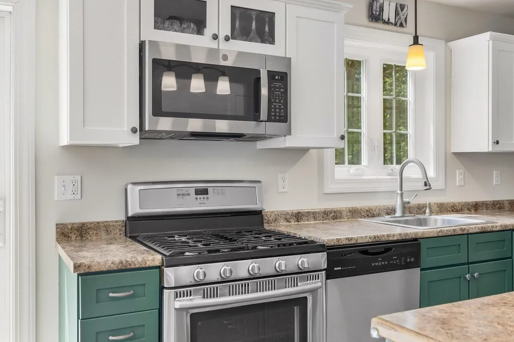 127 N Shore Road Gray ME 04039