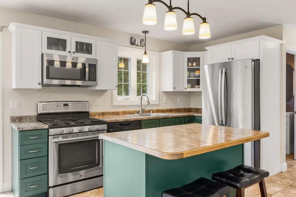 127 N Shore Road Gray ME 04039