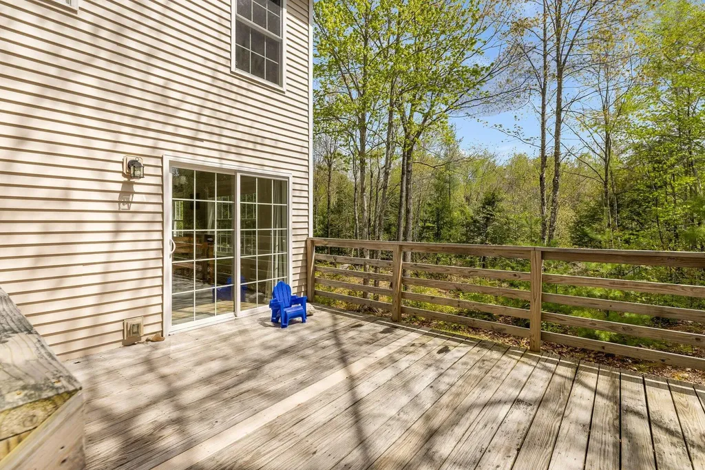 127 N Shore Road Gray ME 04039