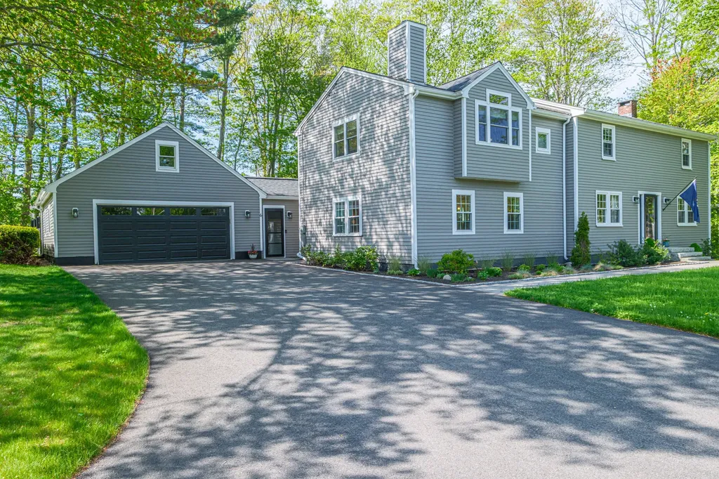 6 Plymouth Drive Scarborough ME 04074