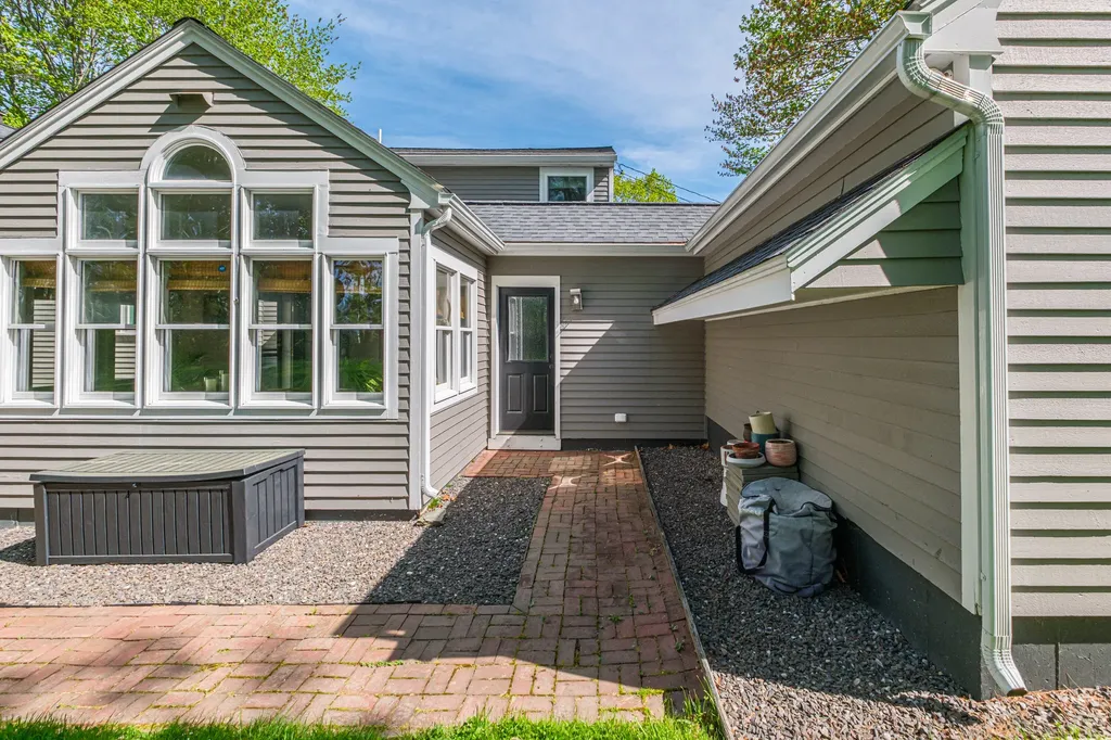 6 Plymouth Drive Scarborough ME 04074