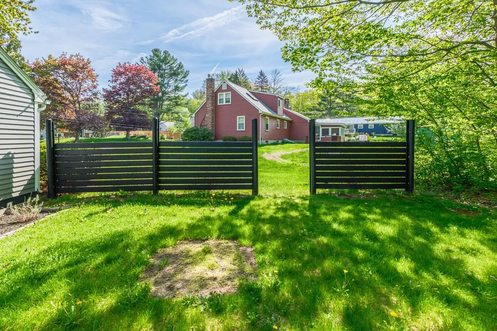 6 Plymouth Drive Scarborough ME 04074