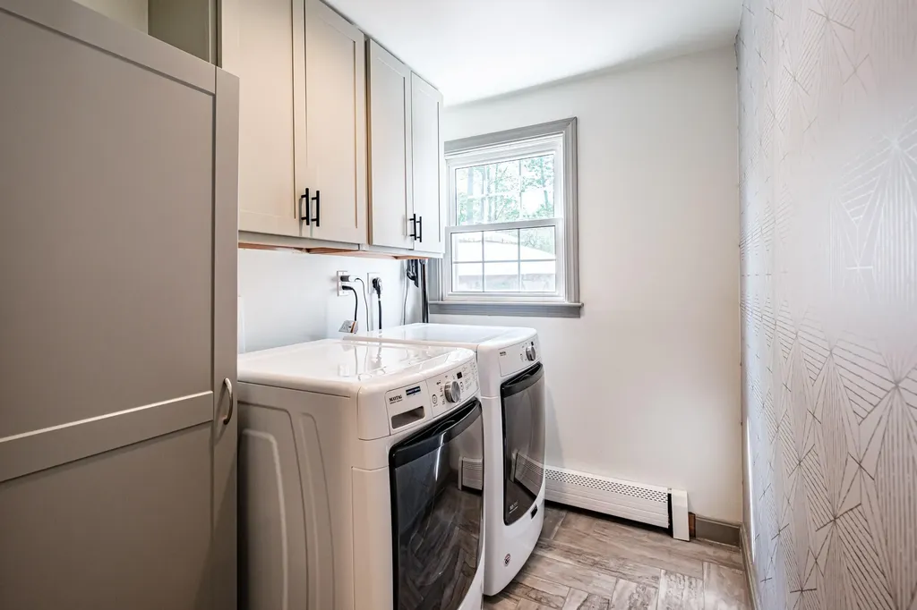 6 Plymouth Drive Scarborough ME 04074