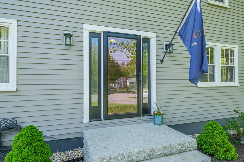 6 Plymouth Drive Scarborough ME 04074