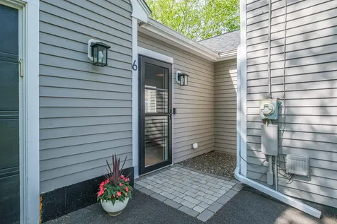 6 Plymouth Drive Scarborough ME 04074
