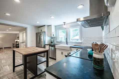 6 Plymouth Drive Scarborough ME 04074