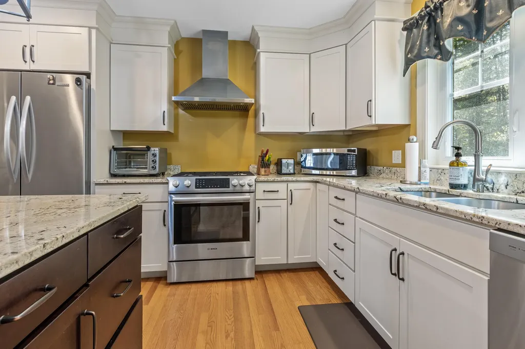 29 Mccann Way Scarborough ME 04074