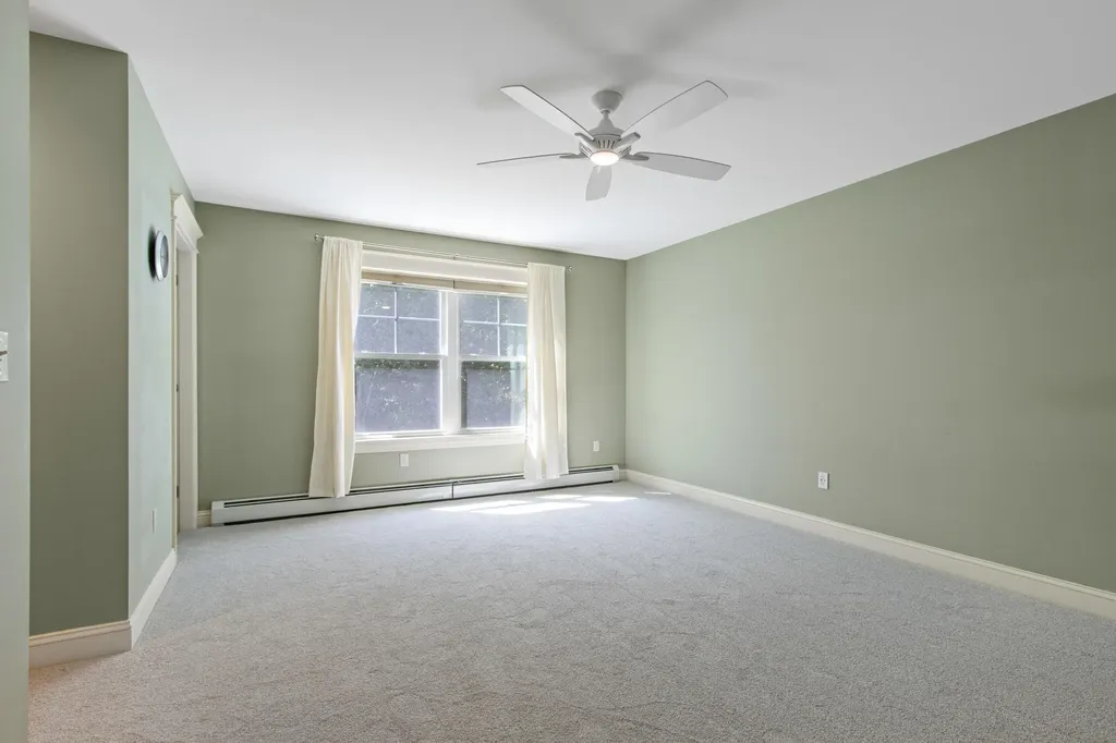 29 Mccann Way Scarborough ME 04074