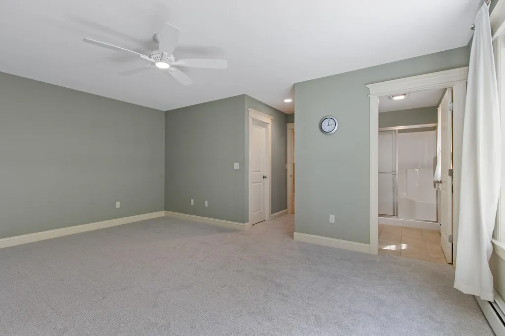 29 Mccann Way Scarborough ME 04074