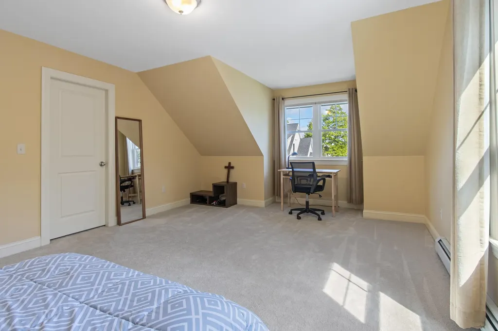29 Mccann Way Scarborough ME 04074
